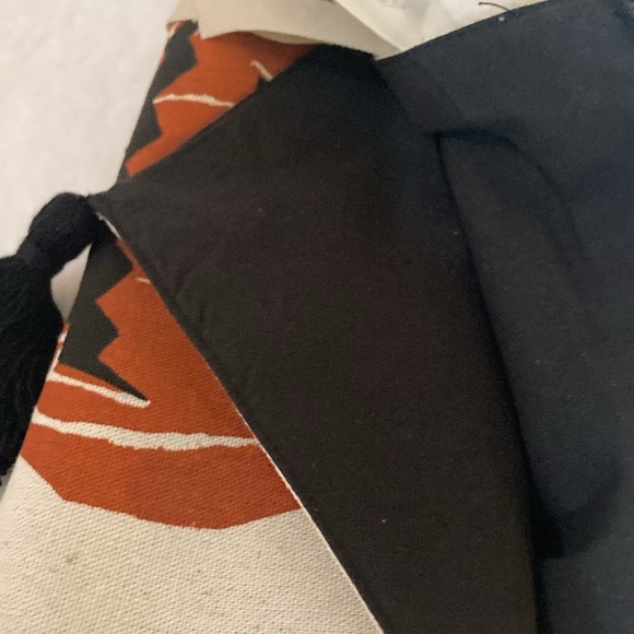 Target Threshold 2023 Halloween Pumpkin Table Topper - Picture 5 of 7